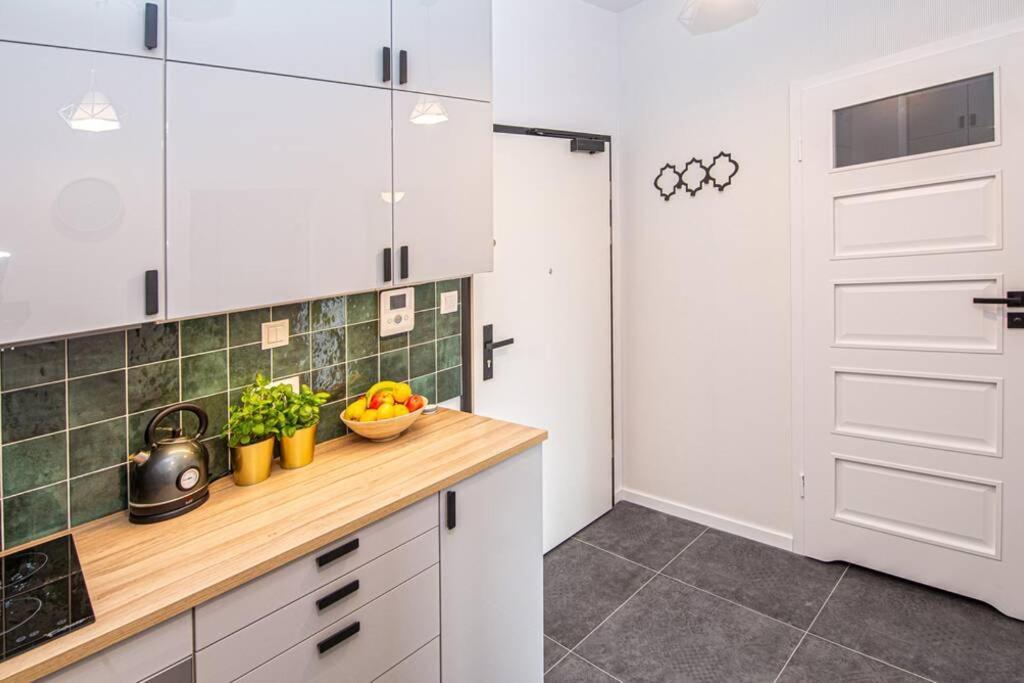 Apartament With Garden Bezplatny Parking !!! Kraków Zewnętrze zdjęcie